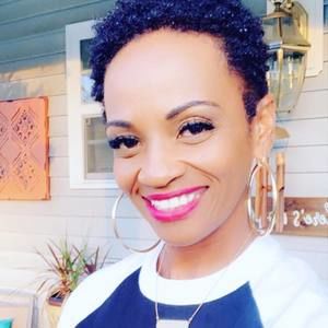 Meet your Posher, Denese